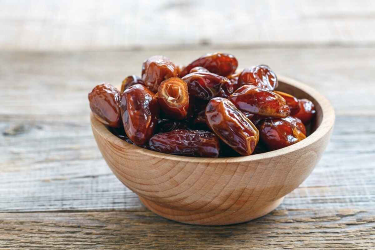 What Does a Fresh Date Look Like?
