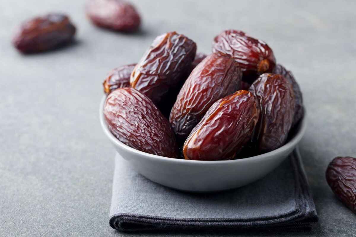 The Benefits of Dates Over Artificial Sweeteners!