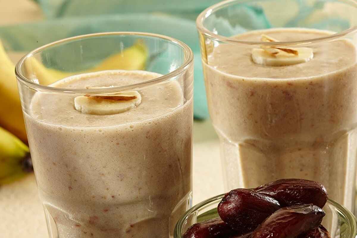 Milk and Date Smoothie: A Delicious and Nutritious Date-Based Dessert