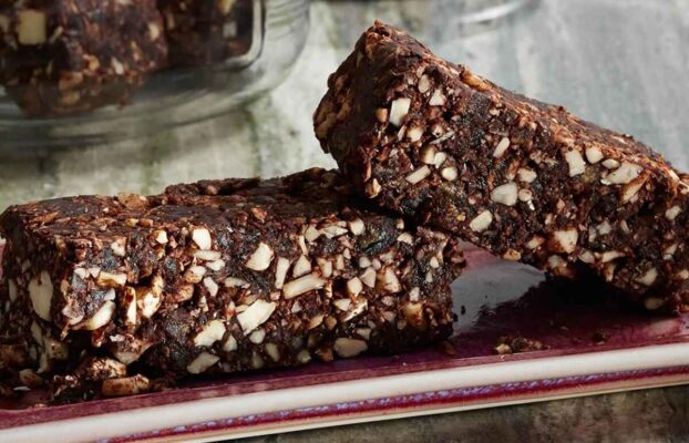 Date Energy Bar: The Perfect Pre-Workout Natural Snack