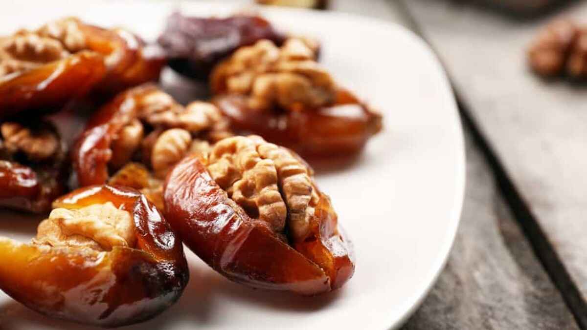 Benefits of Dates with Walnuts: A Perfect Nutrient-Packed Pair